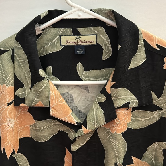 Tommy Bahama - Picture 3 of 9